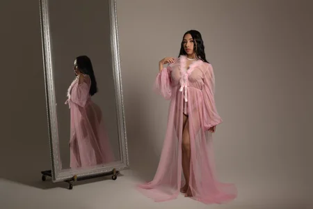 Caroline_Millerr M I L L E R Pic