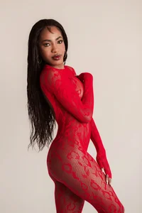 TahliaMoreau Red aura🌶️  7টি ছবি