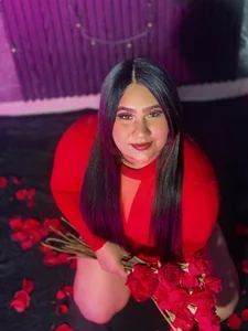 Rachel_Swetty2 Your pink daddy 🌹  7টি ছবি