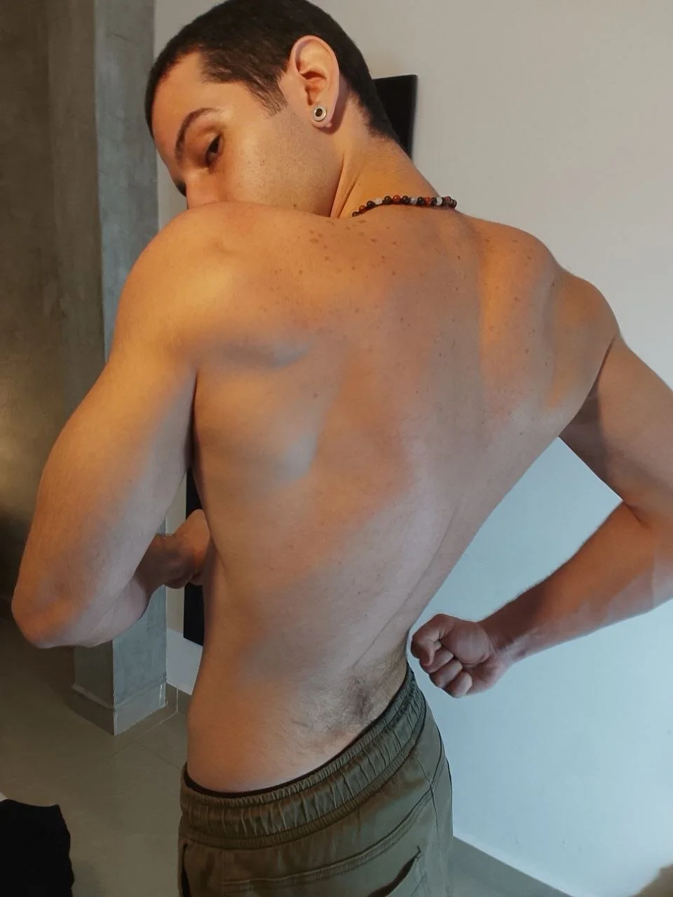 isaacblaze_ immagine di tendenza 7046