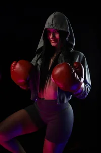 charlottewhitte Can you last more than 2 Rounds? Pic 2