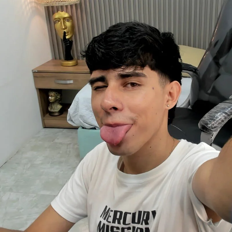 Dyla_n18 Foto en Tendencia 9716