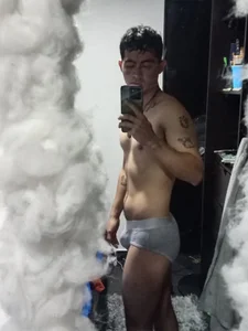 Gaymenhot Public Foto 2