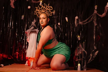 ThiccyLexxy Spooky season 사진