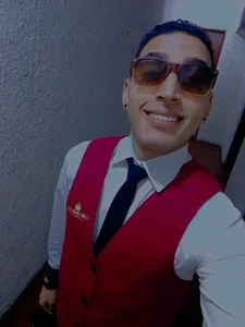 Scott! od partdemonlatin666  3 snímek