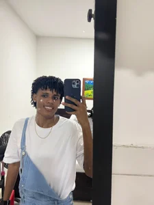 Public de Ethan-Hunter  4 Imagens