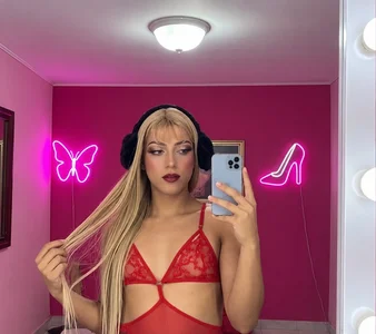 isabella_Brown- Public Pic 7