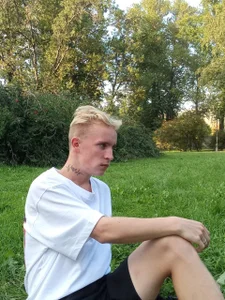 AlexxSweet A walk in the park. Literally :D Hình 6