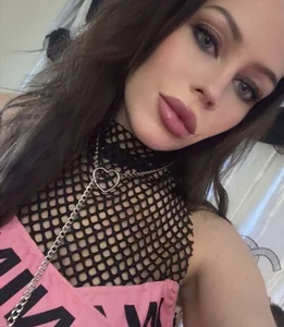 Maddie666 Me being a good girl Foto