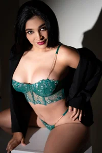 AdeleGray kullanıcısının It's Show Time albümü -  5 fotoğraf