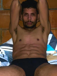mis hot de DealingCasebook  2 Imagens