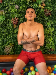 Do you like balls? hahahaha I want you to fall in love with my balls de Dereck_Smithh Foto 4