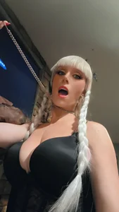 Public od BeautifulBustyBlonde  2 snímek