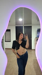 Violeta1013 Public Pic