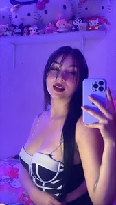 Violeta_Noir Public Pic 9