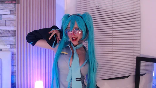 rihonna_hs8 HATSUNE MIKUU💙 Pic