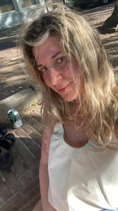 lindy94 Public Pic 2