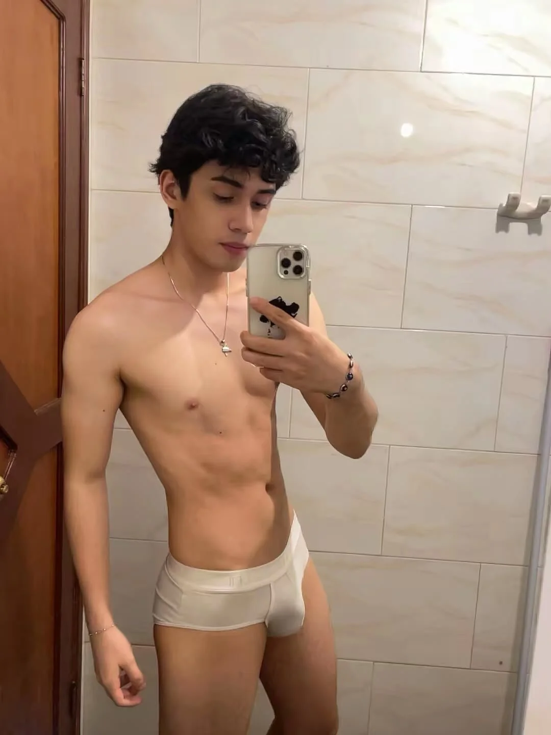 MikeVoss_ Trendaava kuva 588