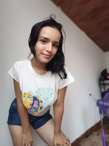 AnnyroseeのPublicの 2枚の写真