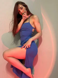 PetraHambelton Favorite dress Pic 4