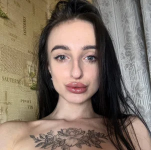EmilyyMoon Public Immagine  5