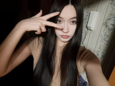 MiiyaBloom Public  3. fénykép