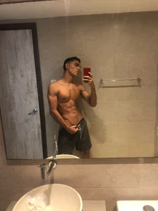 Public de noah_belami  4 Imagens