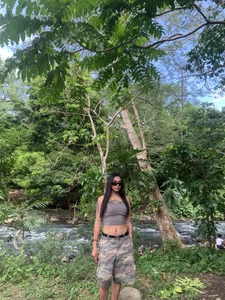 TSqueenOfCUM Public Pic