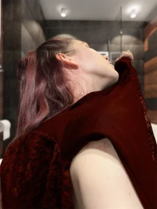 PetraHambelton Drop Pic 2