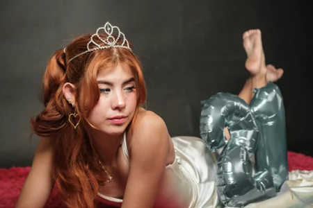 dahlia_grey my birthday 👑💖  4 снимка