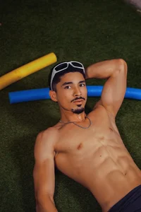 eros_becker "Sun, sweat & confidence" 사진 2