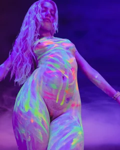 cinniaa_ Painted body😍 Pic 4