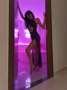 Zdjęcia SofiSlowBurn neon vibe:  2