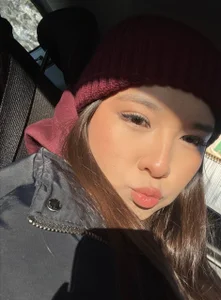 CarmanHenning Sunbathing ☀  4টি ছবি