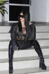 MeganFoxxi_: DARK GIRL ( 9 фото)