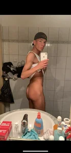 Sklave26Y Public Foto 2