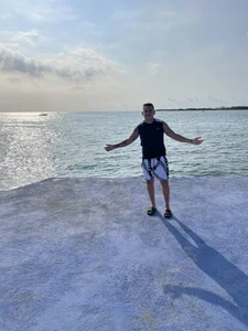 Latino_Junge ☀️  9টি ছবি