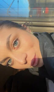 LizzieHandy Public Pic