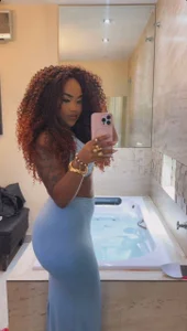 Alma_Dunn Public 사진 2