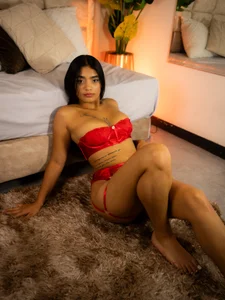 Red Mode 🔴 de Camilarogerss  3 Imagens