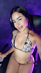 Celeste_RoxのSensual Girl 🤍の枚の写真