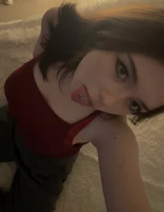 ThuBoppre red set Pic 2