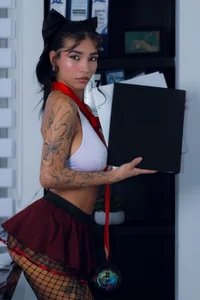 LauraAristizabal erotic 😈 Gambar 2