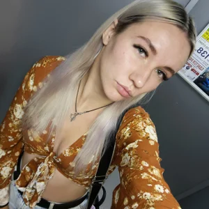 KellyyBrowny Public slika 6