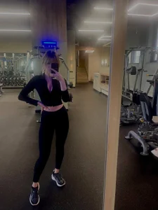 Bunny_JollyのGym Era ⚡️の 2枚の写真
