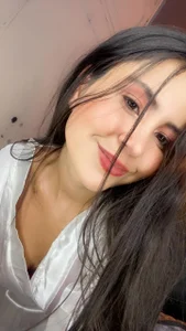 EmilyJhons__ Public Pic 4