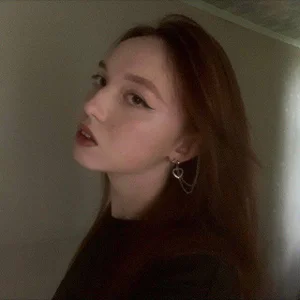 LeonaBelhumeur Public Pic