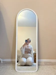 ZaraCreedon just me! Pic 2