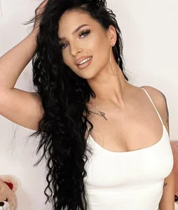 KaylaVegas Public Kuva