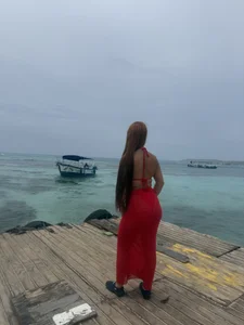 NatashaDiamond En la playa Pic 4